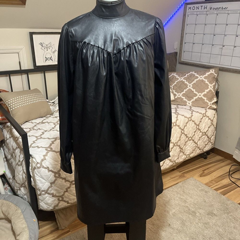Black Faux Leather Tent Dress Mock Neck Long Sleeve Size XS Who What Wear EUC